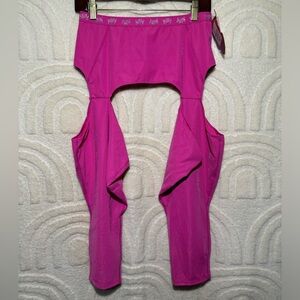 Yitty x Fabletics Ass Out Capris